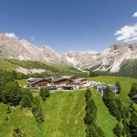 Almhotel Col Raiser-3