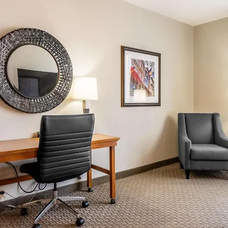 Drury Plaza Hotel Broadview Wichita-2