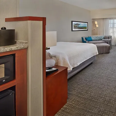 Courtyard By Marriott Stuart-2