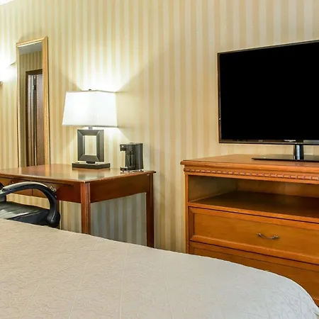 Quality Inn Gaylord-2