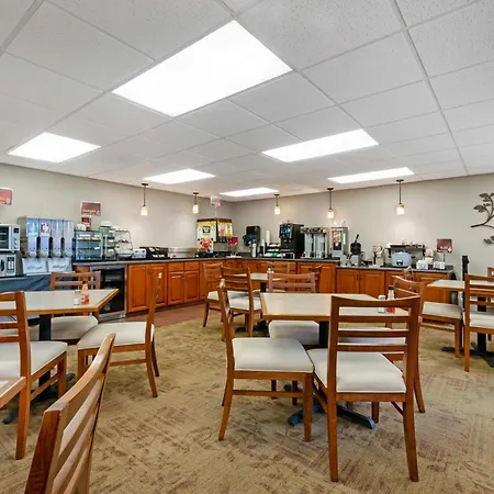 Best Western Plus Concord Inn-3