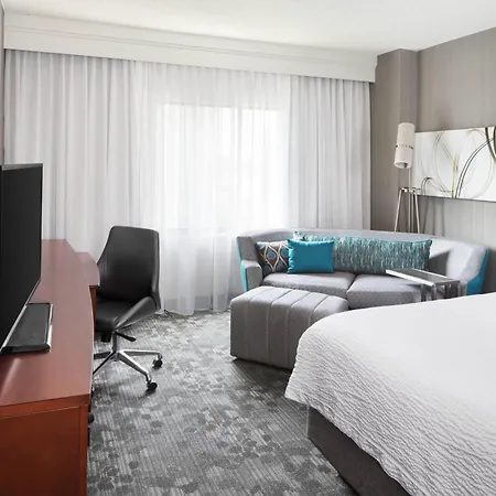 Courtyard By Marriott Jersey City Newport-3