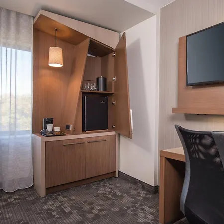 Courtyard By Marriott Shippensburg-3
