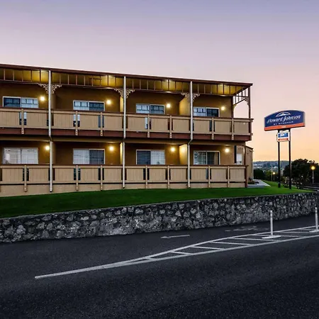 Howard Johnson By Wyndham Santa Cruz-3