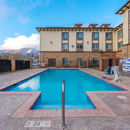 Holiday Inn Express & Suites Frazier Park By Ihg-3