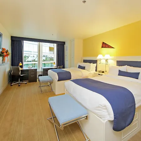 University Plaza Waterfront Hotel-2