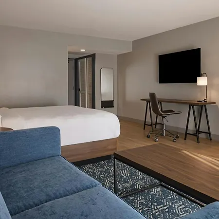 Four Points By Sheraton Bakersfield-3