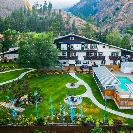 Blue Elk Inn-3