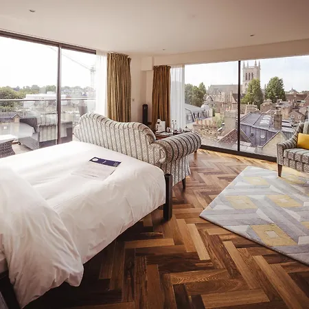 The Varsity Hotel & Spa-2