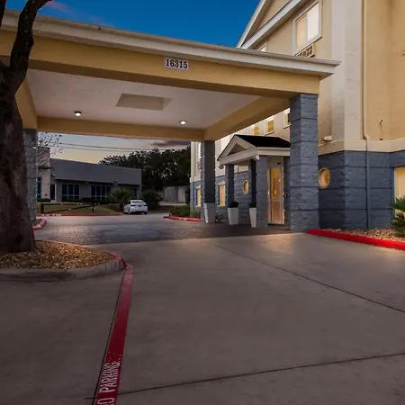 Quality Inn & Suites San Antonio Airport - Stone Oak-3
