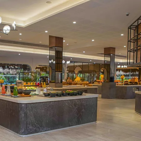 Grand Palladium Select White Sand Resort & Spa-2