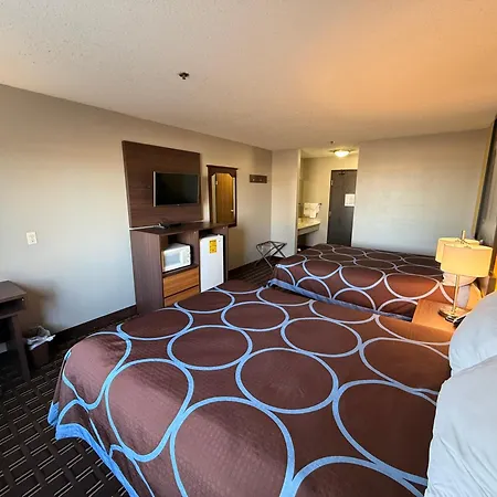 Super 8 By Wyndham Reedsburg-3