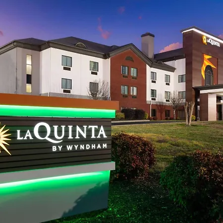 La Quinta By Wyndham Loudon-3