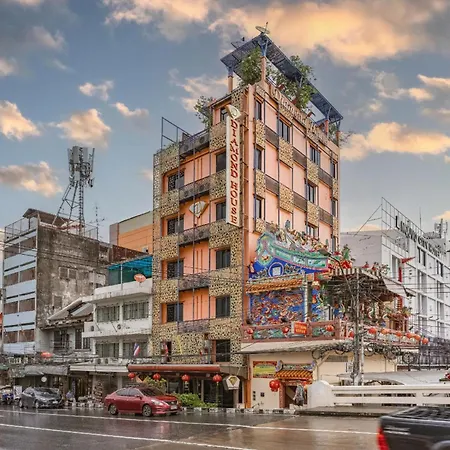 Collection O Diamond House Khaosan-3