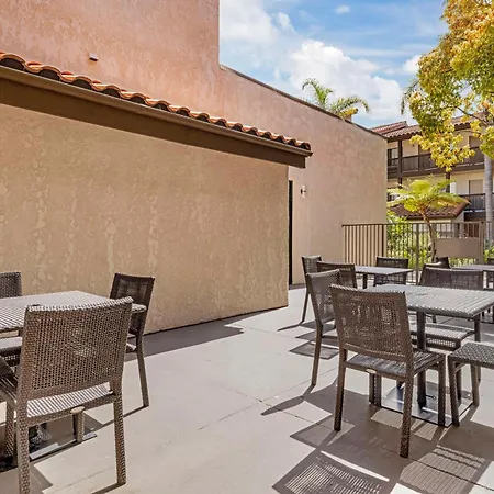 Best Western Carlsbad By The Sea-3