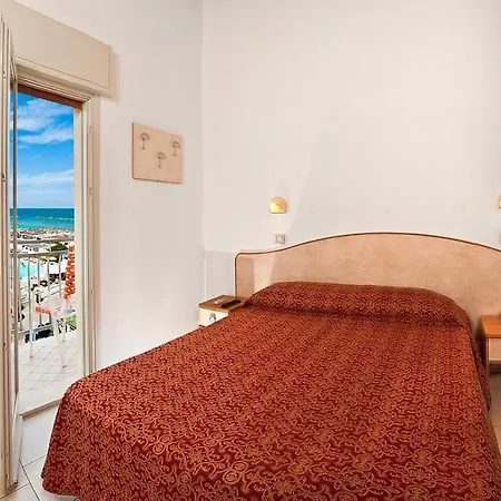 Hotel Saint Tropez Spa & Restaurant-3