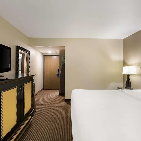 Revel Hotel Minot - Surestay Collection By Best Western-3