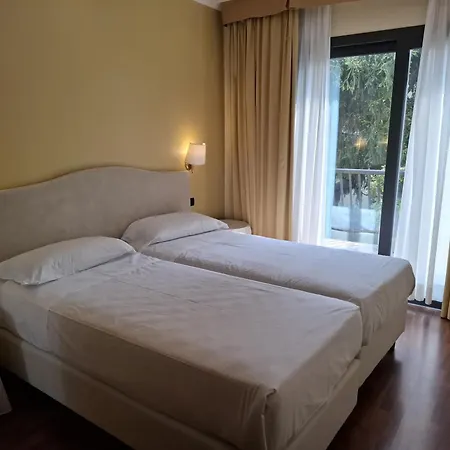 Admiral Hotel Villa Erme-3