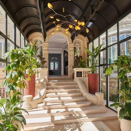 Chateau Hotel Grand Barrail-3