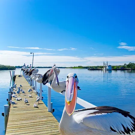 Moby Dick Waterfront Resort Motel-2