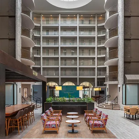Embassy Suites By Hilton El Paso-3