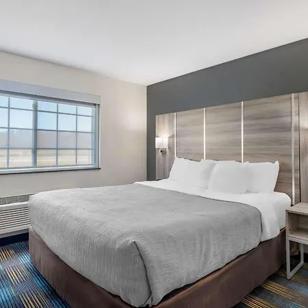 Quality Inn & Suites Fort Madison Near Hwy 61-2