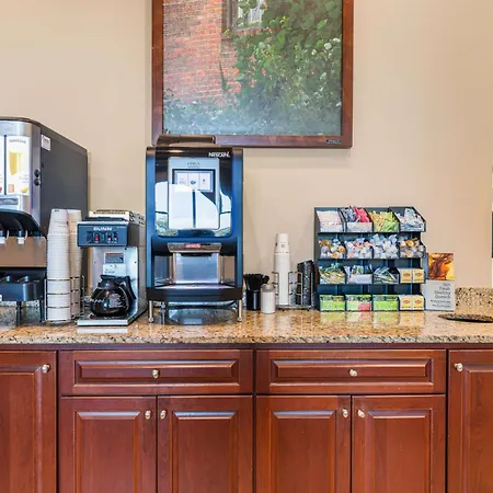 Best Western Plus Westgate Inn And Suites-3