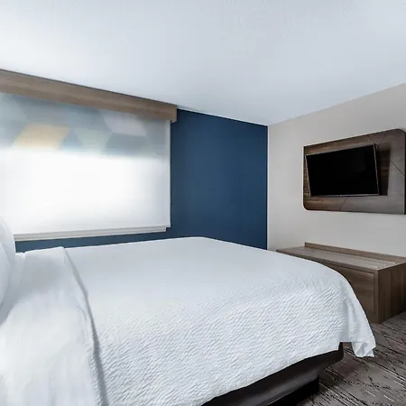 Holiday Inn Express Hotel & Suites-St. Paul By Ihg-3