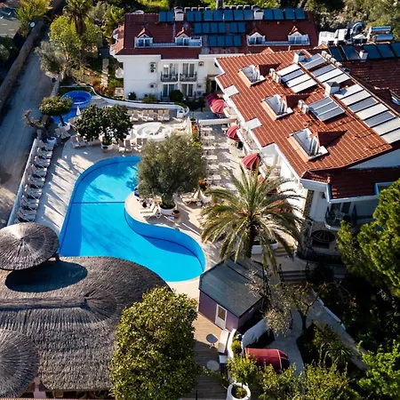 Pinehill Hotel & Suites-3
