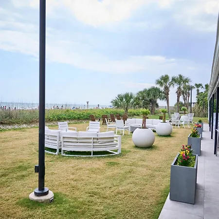 North Shore Oceanfront Resort Hotel-2