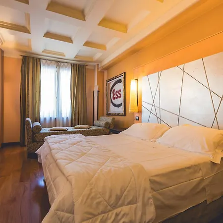 Hotel Tosco Romagnolo-3