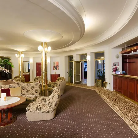 Hotel Ostrov-3