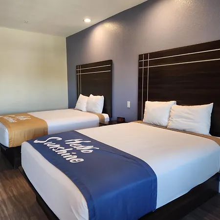 Days Inn & Suites By Wyndham La Porte-3