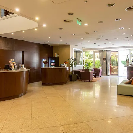 Lion'S Garden Hotel-3
