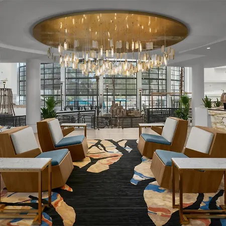 Embassy Suites By Hilton Phoenix Biltmore-3