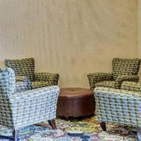 Comfort Suites Near Hot Springs Park-2
