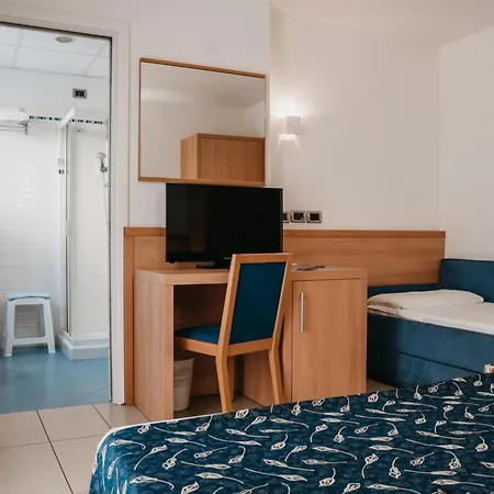 Hotel Tropical-2