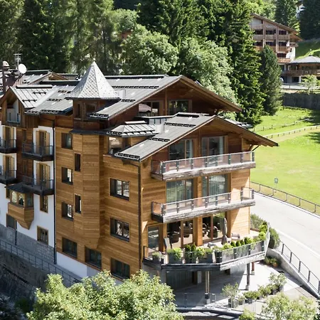 Chalet Laura Lodge Hotel-3