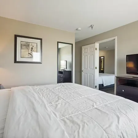 Baymont By Wyndham Henderson-Northeast Denver-3