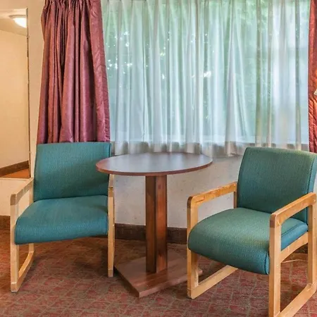 Quality Inn Royle-3