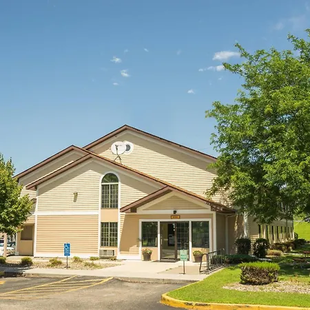 Super 8 By Wyndham Red Wing-2