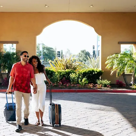 Courtyard By Marriott Santa Barbara Goleta-3