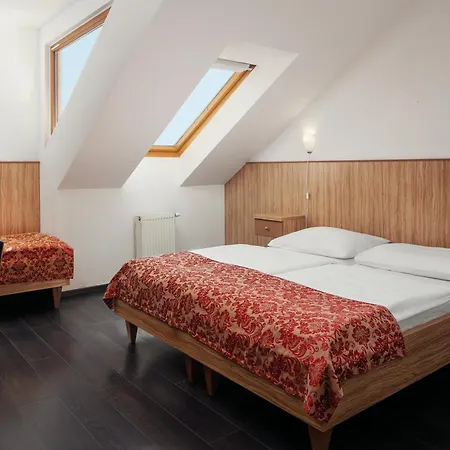 Hotel Superior Prague-2