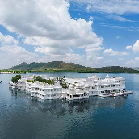 Taj Lake Palace Udaipur-3