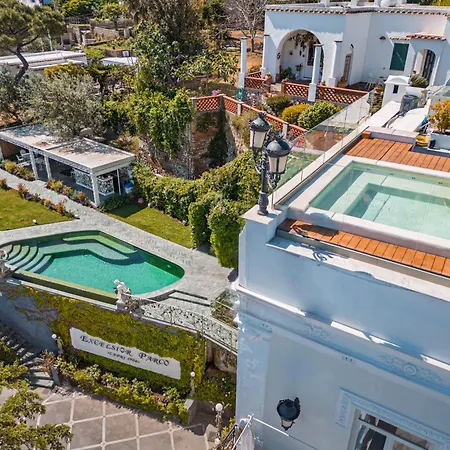 Luxury Villa Excelsior Parco-3