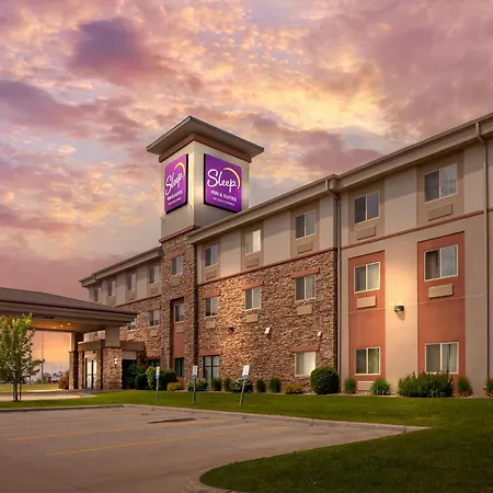 Sleep Inn & Suites Devils Lake-2