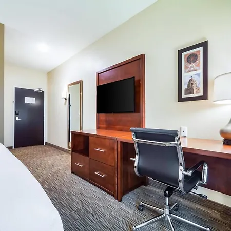 Comfort Inn & Suites North Platte-3