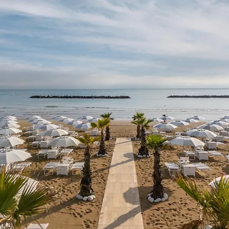 Excelsior Hotel, Spa & Lido - Preferred Hotels & Resorts-3