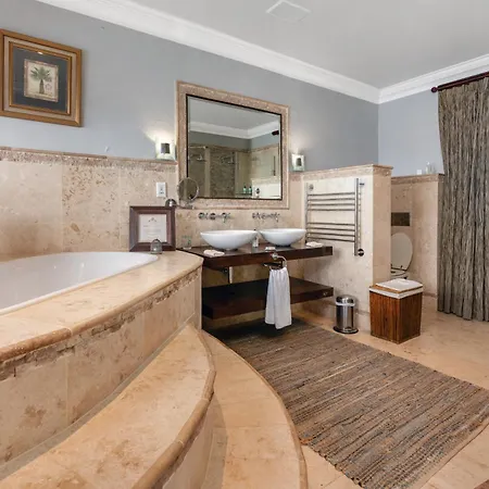 Alexander Guest House-2