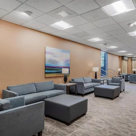 Best Western Plus Oak Harbor Hotel & Conference Center-2